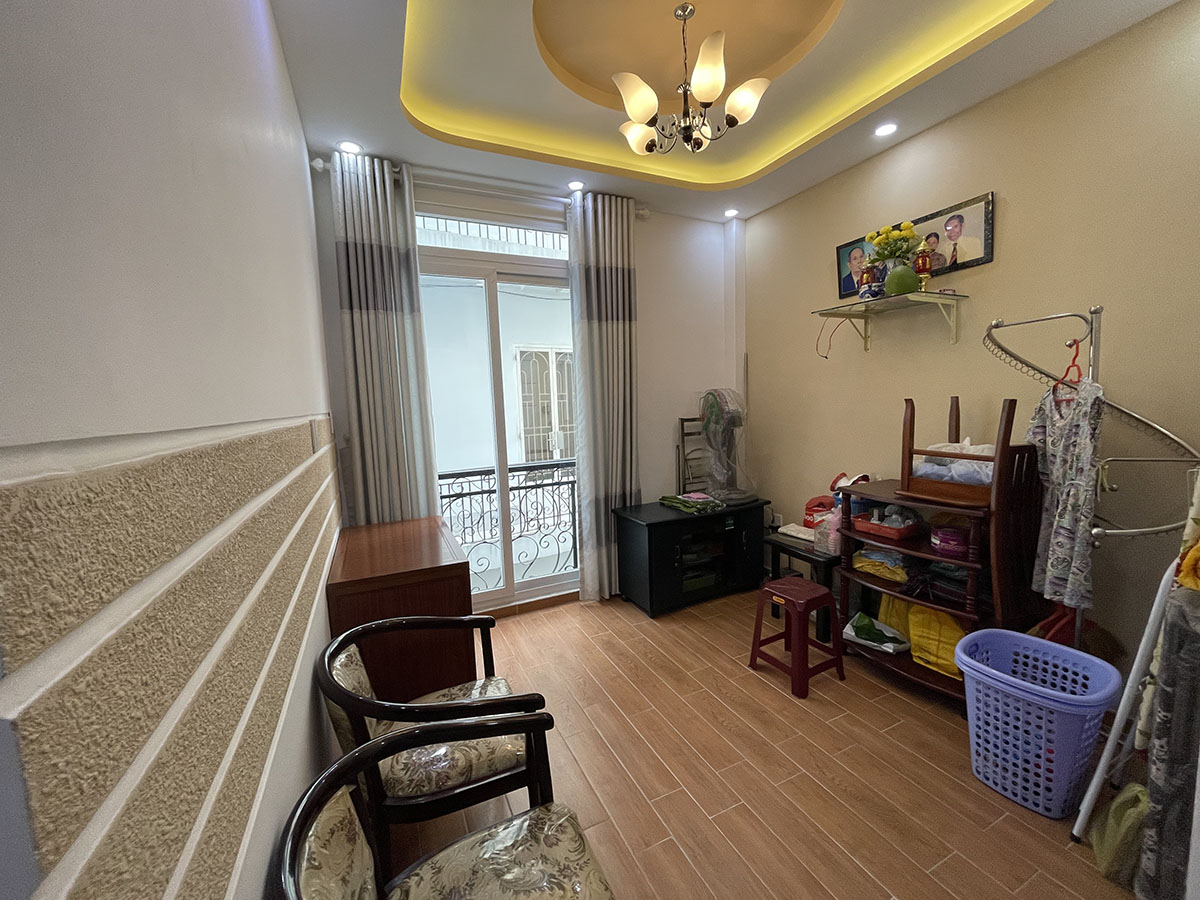 Bán nhà Nguyễn Văn Đậu, Quận Bình Thạnh nhà 3 lầu, đẹp lung linh, full nội thất hẻm cách đường 20m